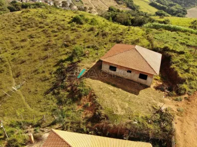 Fazenda/Sítio com 3 Quartos à venda, 600m² no , Caldas