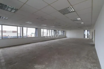 Sala Comercial para alugar, 200m² no Bela Vista, São Paulo