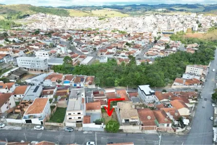 Lote/Terreno à venda, 305m² no Jardim Ipê, Poços de Caldas