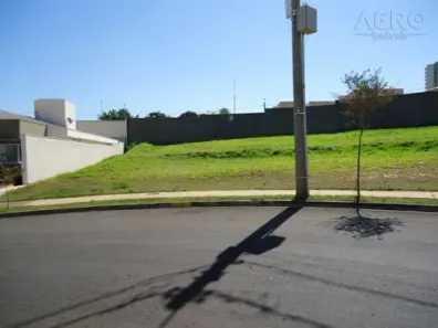 Lote/Terreno à venda, 733m² no Conjunto Habitacional Presidente Eurico Gaspar Dutra, Bauru