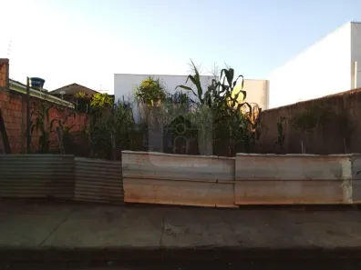 Lote/Terreno à venda, 250m² no Laranjeiras, Uberlândia