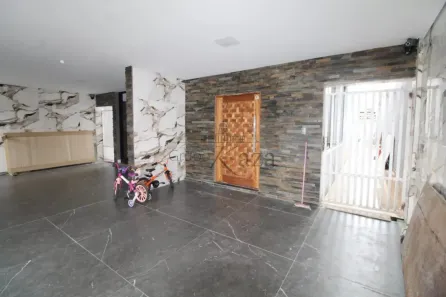 Imóvel Comercial com 5 Quartos à venda, 500m² no Vila Industrial, São José dos Campos