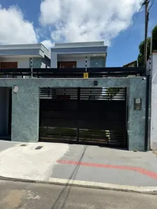 Sobrado com 3 Quartos à venda, 180m² no das Laranjeiras, Serra