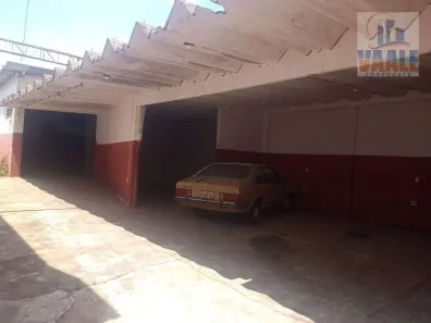 Galpão/Depósito/Armazém para venda ou aluguel, 260m² no Jardim Nova Europa, Campinas