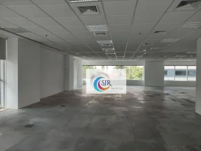 Sala Comercial para alugar, 130m² no Cidade Monções, São Paulo