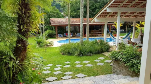 Casa com 8 Quartos à venda, 1800m² no Albuquerque, Teresópolis