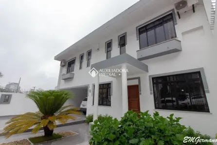 Casa com 5 Quartos à venda, 440m² no Centro, Florianópolis