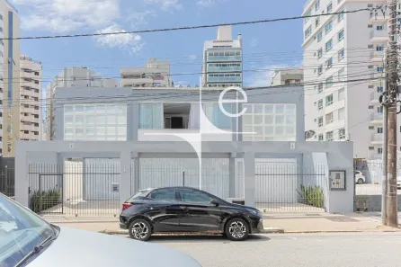 Imóvel Comercial para alugar, 490m² no Centro, Florianópolis
