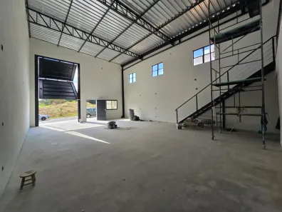 Galpão/Depósito/Armazém à venda, 265m² no Marambaia, Vinhedo