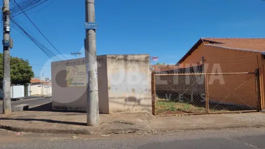 Lote/Terreno à venda, 254m² no Jardim Brasília, Uberlândia