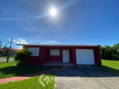 Casa com 2 Quartos para alugar, 300m² no Praia de Mariluz, Imbé