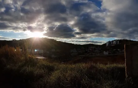 Lote/Terreno à venda, 360m² no Nova Califórnia, Juiz de Fora