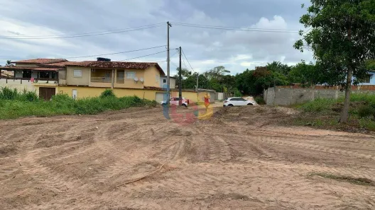 Lote/Terreno à venda, 300m² no Olivença, Ilhéus