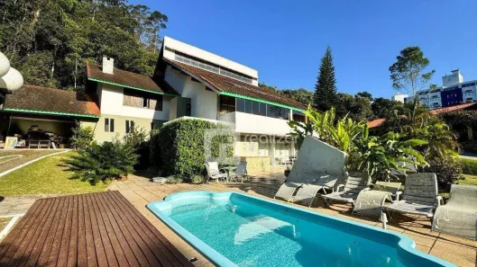 Casa com 4 Quartos à venda, 358m² no Itacorubi, Florianópolis