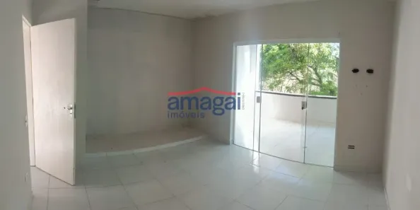 Casa com 7 Quartos à venda, 408m² no Jardim Maria Amélia, Jacareí
