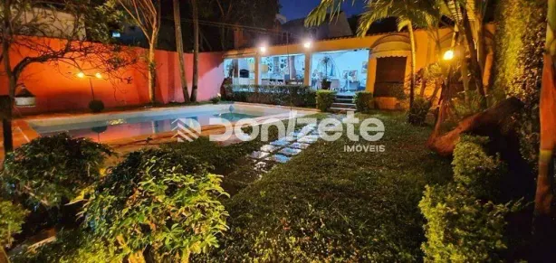 Casa com 3 Quartos para alugar, 384m² no Vila Bastos, Santo André