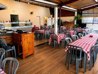 Ponto Comercial à venda, 300m² no Rodoviário, Goiânia