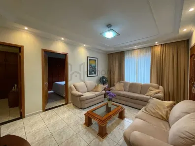 Sobrado com 3 Quartos à venda, 244m² no Jardim do Estádio, Santo André