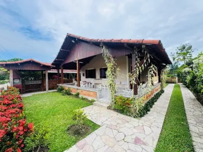 Casa de Condomínio com 4 Quartos à venda, 200m² no Prado, Gravatá