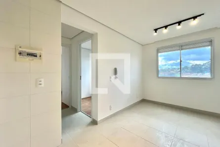 Apartamento com 2 Quartos à venda, 32m² no Jardim Itacolomi, São Paulo
