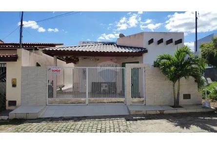 Casa com 3 Quartos à venda, 96m² no Jequiezinho, Jequié