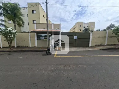 Apartamento com 2 Quartos para alugar, 50m² no Santa Luzia, Uberlândia