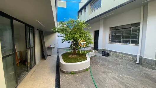 Imóvel Comercial com 3 Quartos à venda, 500m² no Vila Santa Helena, São José dos Campos