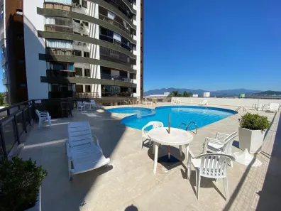 Apartamento com 3 Quartos à venda, 109m² no Coqueiros, Florianópolis