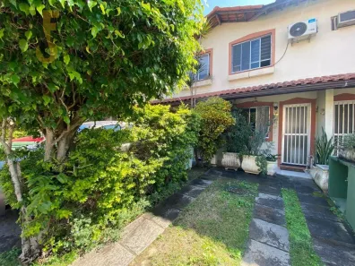 Casa de Condomínio com 2 Quartos à venda, 88m² no Freguesia (Jacarepaguá), Rio de Janeiro