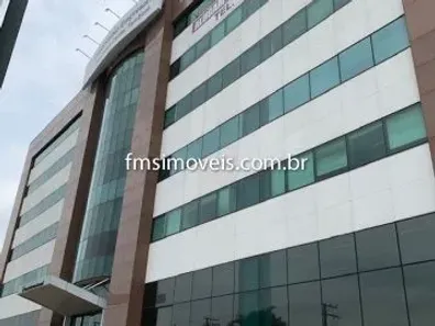 Sala Comercial para alugar, 250m² no Tamboré, Barueri