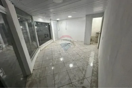 Ponto Comercial para alugar, 17m² no Senador Vasconcelos, Rio de Janeiro