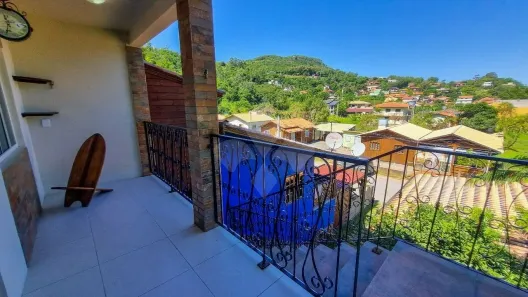 Casa com 3 Quartos à venda, 100m² no Praia da Ferrugem, Garopaba
