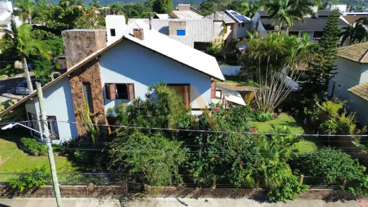 Casa com 3 Quartos à venda, 217m² no , Garopaba