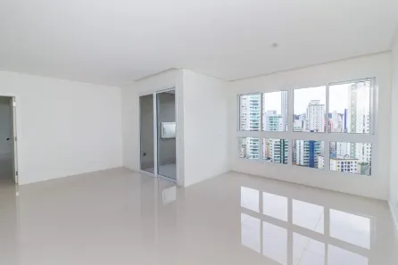 Apartamento com 3 Quartos à venda, 120m² no Centro, Balneário Camboriú
