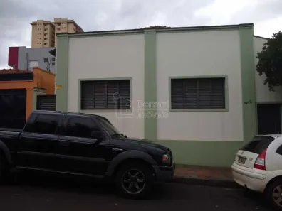 Casa com 3 Quartos à venda, 254m² no Centro, Araraquara