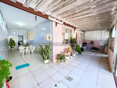 Casa de Condomínio com 3 Quartos à venda, 200m² no Irajá, Rio de Janeiro