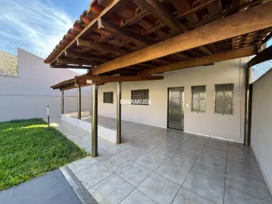 Casa com 3 Quartos à venda, 95m² no Santa Marta, Uberaba