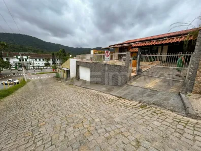 Casa com 5 Quartos à venda, 250m² no Garcia, Blumenau