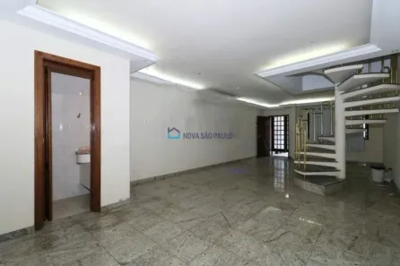 Sobrado com 5 Quartos à venda, 250m² no Jardim da Glória, São Paulo