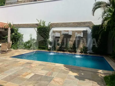Casa com 4 Quartos à venda, 360m² no Vigilato Pereira, Uberlândia