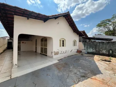 Casa com 4 Quartos à venda, 360m² no Jardim Europa, Goiânia