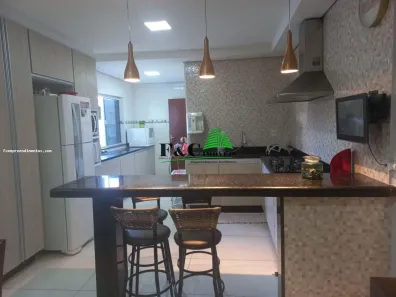 Sobrado com 3 Quartos à venda, 242m² no Vila Gioto, Limeira