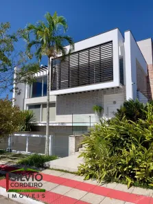 Casa com 3 Quartos à venda, 569m² no Lagoa da Conceição, Florianópolis