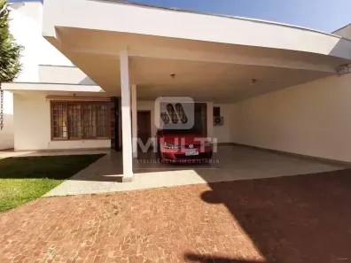 Casa com 3 Quartos à venda, 207m² no Jardim Karaíba, Uberlândia