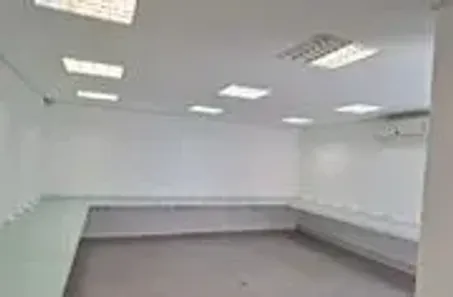 Sobrado com 7 Quartos para alugar, 236m² no Água Branca, São Paulo