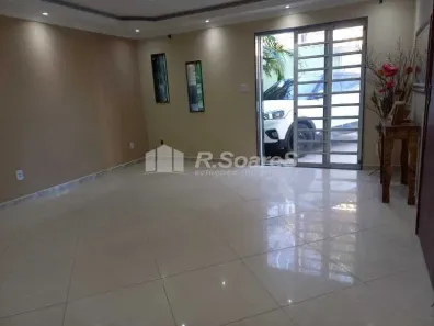 Casa com 2 Quartos à venda, 380m² no Realengo, Rio de Janeiro