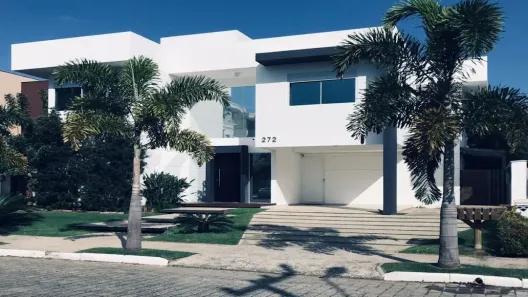Casa com 4 Quartos à venda, 450m² no Jurerê, Florianópolis