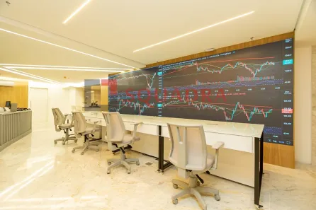 Sala Comercial à venda, 217m² no Centro, Curitiba