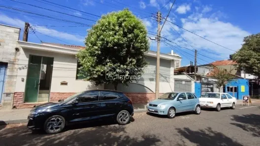 Casa com 4 Quartos para alugar, 262m² no Centro, Araraquara