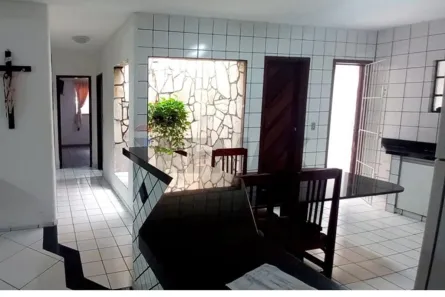 Casa com 6 Quartos à venda, 450m² no Lagoa Nova, Natal